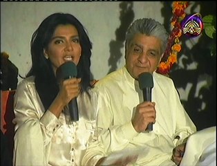 Kabhi Aye Haqiqat e Muntazar Nazar Aa Libas e Majaz Ma