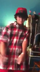 Hahahah he was so young here lol