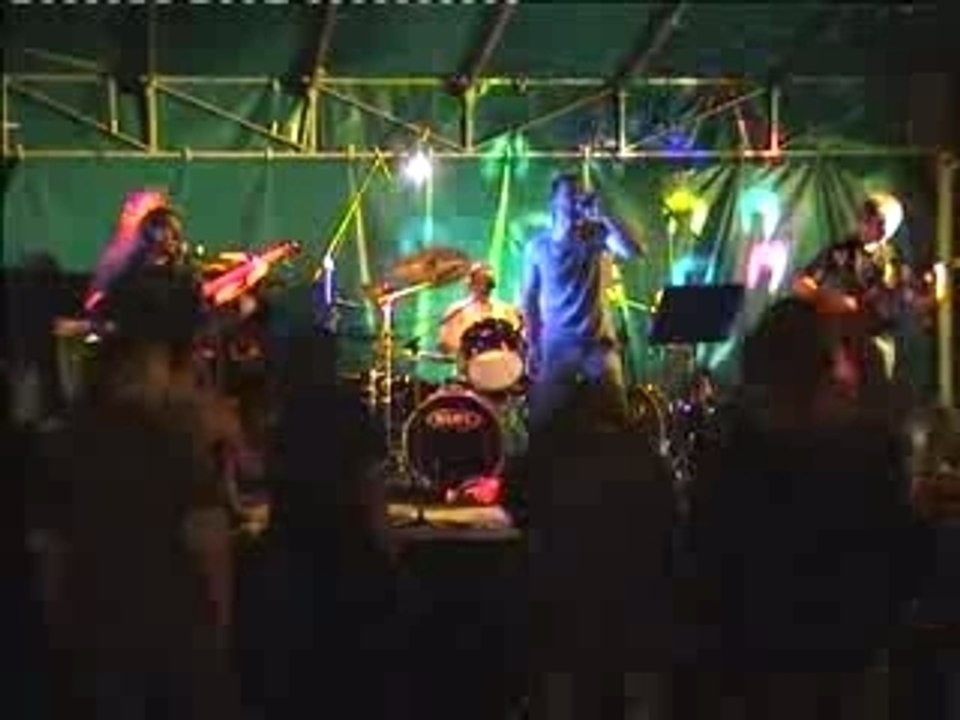 Master of Puppets de Metallica version Fuel Inc.