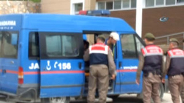 İtalya Yolculuğu Erdek'te Bitti... 45 Mülteci Jandarma Ekiplerince Yakalandı