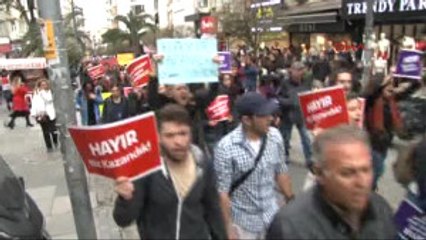 Kadıköy ve Bakırköy'de Referandum Protestoları