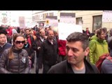 Thousands Turn Out to 'March for Science' in Vienna