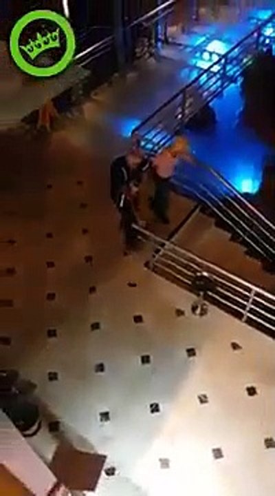 Quand papy et mamie sont complètement bourrés! FAIL