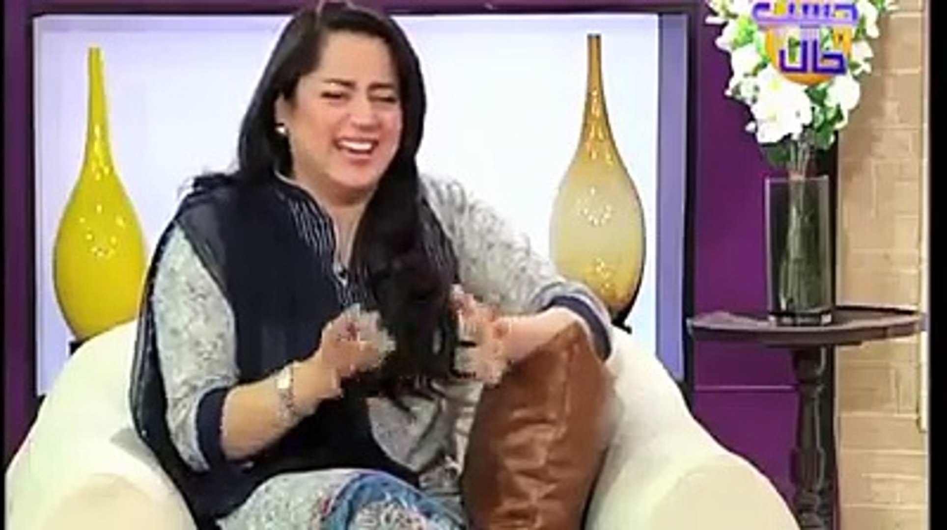 hasb e haal meera ki english latest