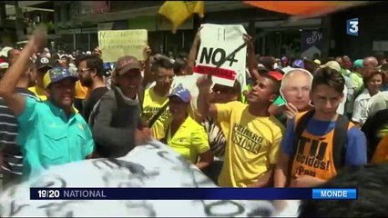 Venezuela : des milliers de manifestants demandent le départ du président