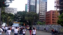 Así se reprimió la protesta de la oposición en Caracas 22Abr