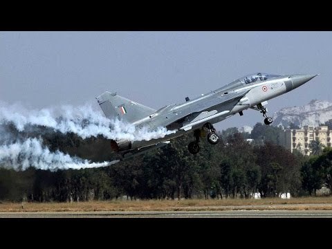 Air chief marshal Arup Raha flies Tejas fighter jet in Bengaluru| Oneindia News