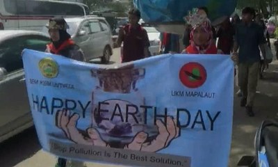 Mahasiswa Untirta Gelar Parade” Peringati Hari Bumi Sedunia