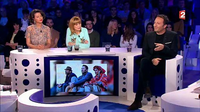 Dans On n'est pas couché , Arthur avoue que Rendez-vous en terre inconnue a changé sa vie - Regardez