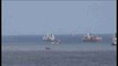 Trabajan para limpiar mancha de fuel tras choque de ferry en Canarias