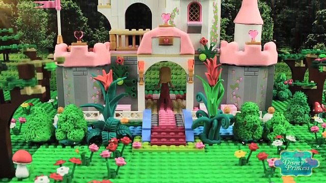 ♥ LEGO Disney Princess Aurora SAVING PONY SPARKLE from Maleficent & Minions STOP MOTION