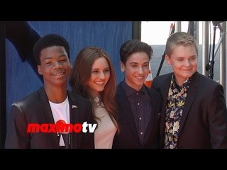 "Earth to Echo" World Premiere | Bradley Cooper, Ella Wahlestedt, Olivia Holt, Teo Halm | ARRIVALS