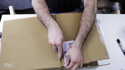 Fabriquer une maison pour chat en carton-SyRSqJZFuEg