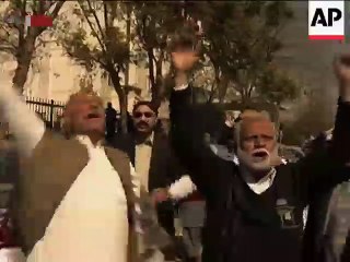 নওয়াজ শরীফের পদত্যাগের সময়সীমা এক সপ্তাহ