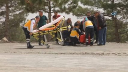 Eşya Yüklü Kamyonetin Kasasına Binen Çocuk Yola Düştü