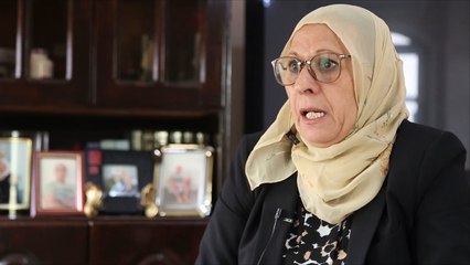 والدة أسير فلسطيني: الإضراب لرفض الإهانة