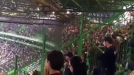 Adeptos do Benfica DESRESPEITAM MINUTO DE SILÊNCIO, imitando o som do very-light
