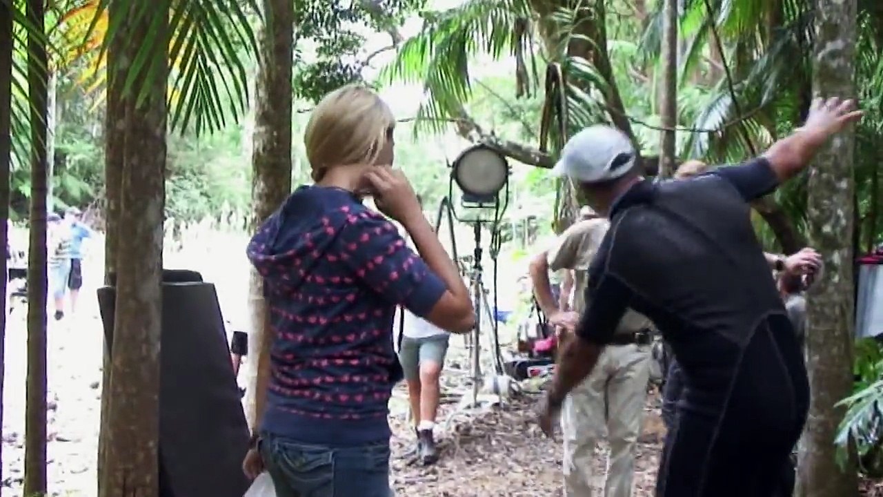 Behind the scenes: the coolest stunts // H2O - JUST ADD WATER // official Fan Channel