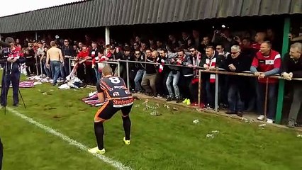 Les supporters du RWDM fêtent leur victoire à Waterloo