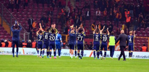 Fenerbahçe 90 Artı 1'de Güldü