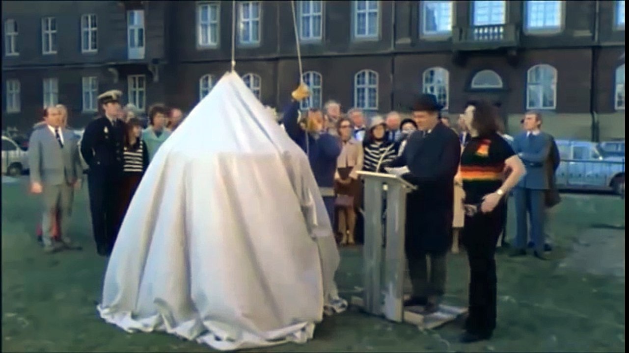 Bedside Head 1972 HD!! | Rektor på sengekanten (1972) | John Hilbard ...