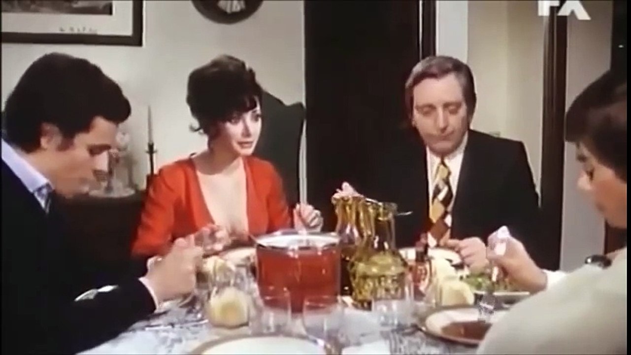 Grazie nonna (1975) HD "Lover Boy" | filme |  Marino Girolami | Edwige Fenech, Valerio Fioravanti part 2/2