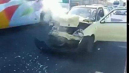 Çok kötü bir trafik kazası dehşet kaza