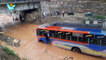 समयमै पुल नबन्दा यातायातमा समस्या हेर्नुहोस भिडियो,River Crossing By Bus|Very Dangerous Nepal