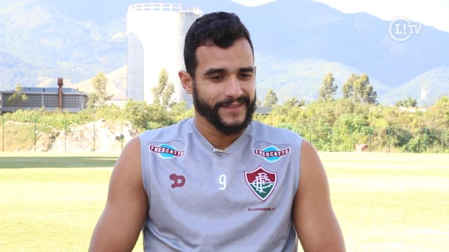 Henrique Dourado lembra sofrimento na carreira até virar artilheiro do Brasil