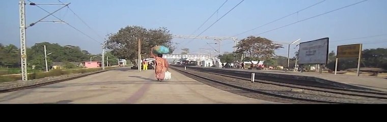 WAP-4 Puri Duronto storms Phuleshwar - December 2011