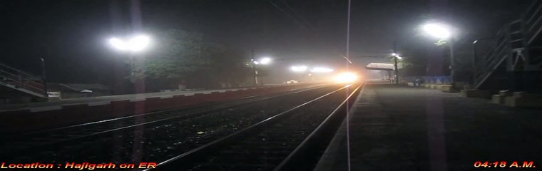 WAP-4 Sealdah -Ajmer through the morning winter chill