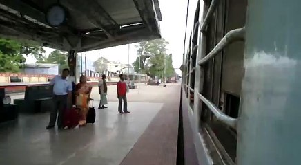 MGS WAP-4 22587 arriving Parasnath with Poorva Express !
