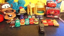 Des voitures changeurs couleur foudre déballage 12 disney pixar shifters mcqueen mater francesco de