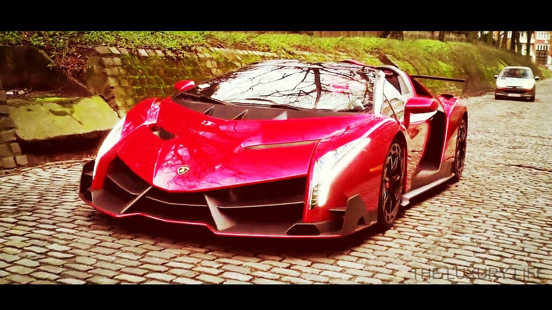 ⁣$5.5 Million Dollar Most expensive Lamborghini Veneno Roadster Overview