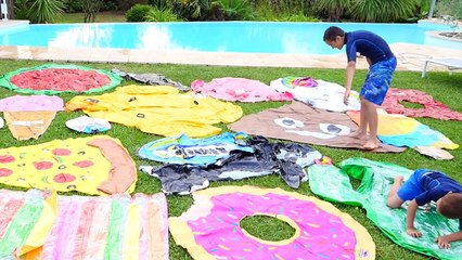 THE FLOOR IS LAVA CHALLENGE - LE SOL C'EST DE LA LAVE !  SUR DES GONFLABLES DÉGONFLÉS !