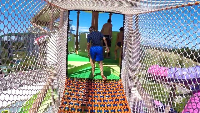 VLOG - INCROYABLES TOBOGGANS AQUATIQUES AU PARC SPLASHWORLD