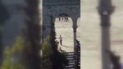 Israil Polisi Mescid-i Aksa'da 3 Filistinliyi Öldürdü