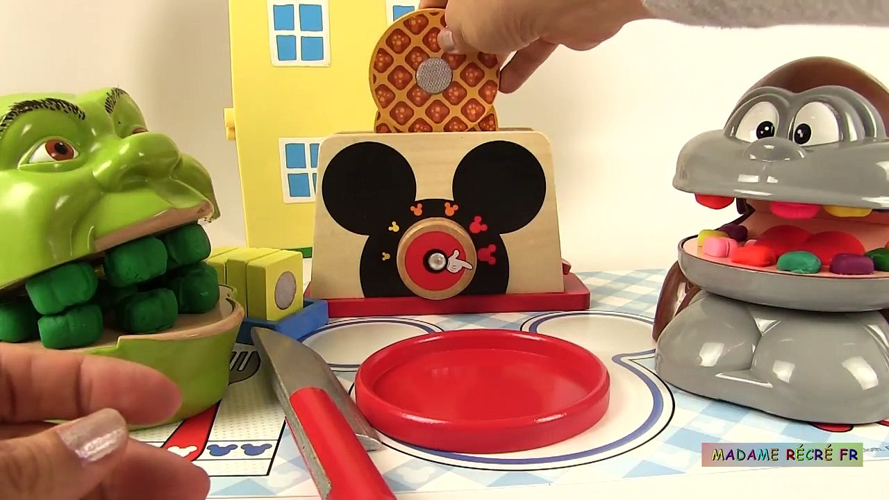Shrek et le Singe Petit Déjeuner Gauffres Toast...
