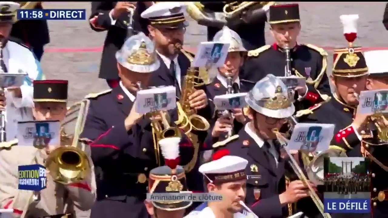 La fanfare du défilé du 14 juillet 2017 qui joue Daft Punk et Michel Fugain