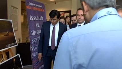 İha'nın 15 Temmuz Destanı Fotoğraf Sergisi Antalya Sgk İl Müdürlüğü'nde