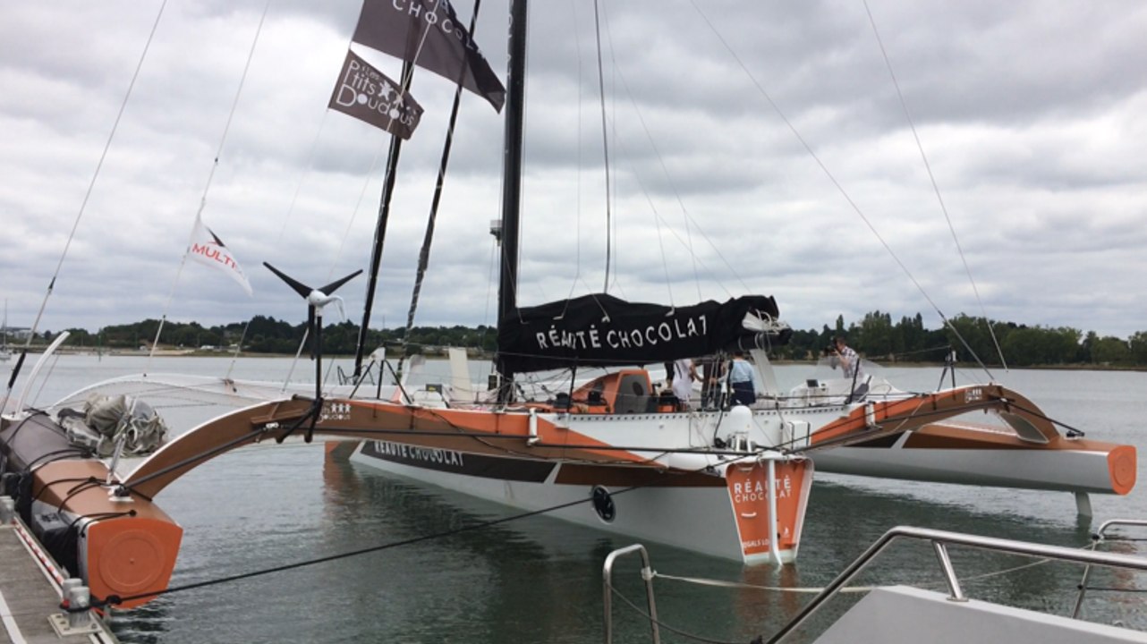 Visite du trimaran Multi Réauté Chocolat