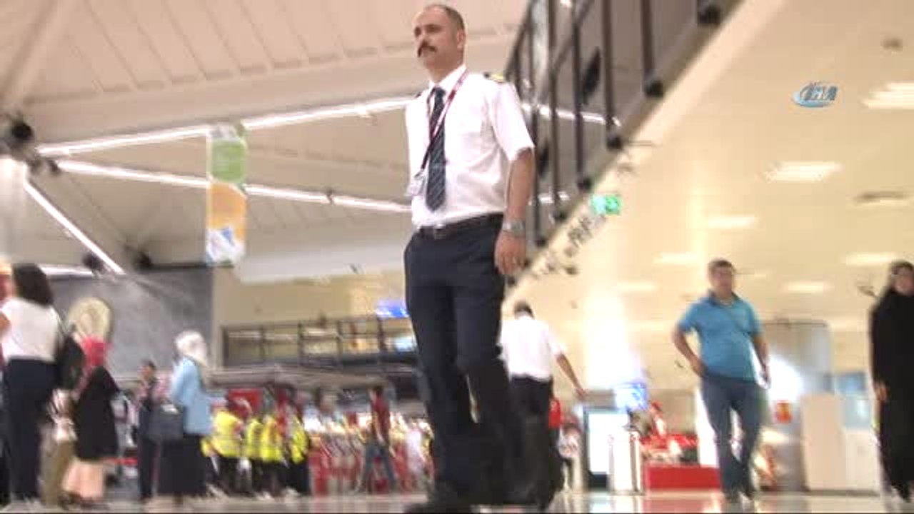 Kalkışma Sonrası Havalanan İlk Havayolu Şirketinin Pilotu O Geceyi Anlattı