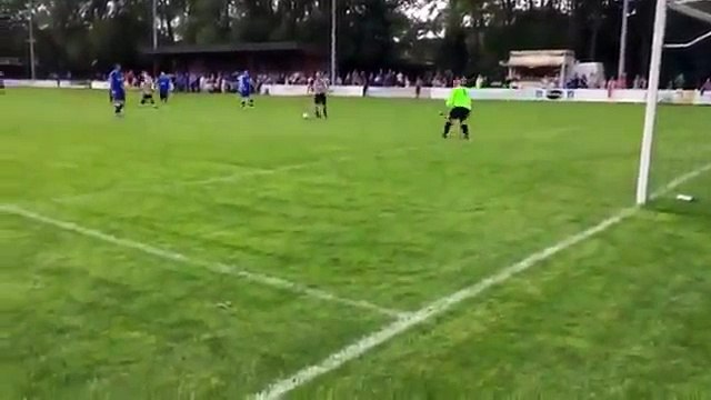 Paul Gascoigne Scores Hilarious Nutmeg Goal In Charity Match - 09/07/2017