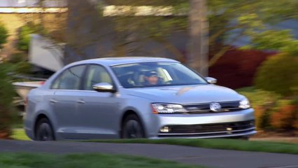 2015 Volkswagen Jetta Hybrid Car Review