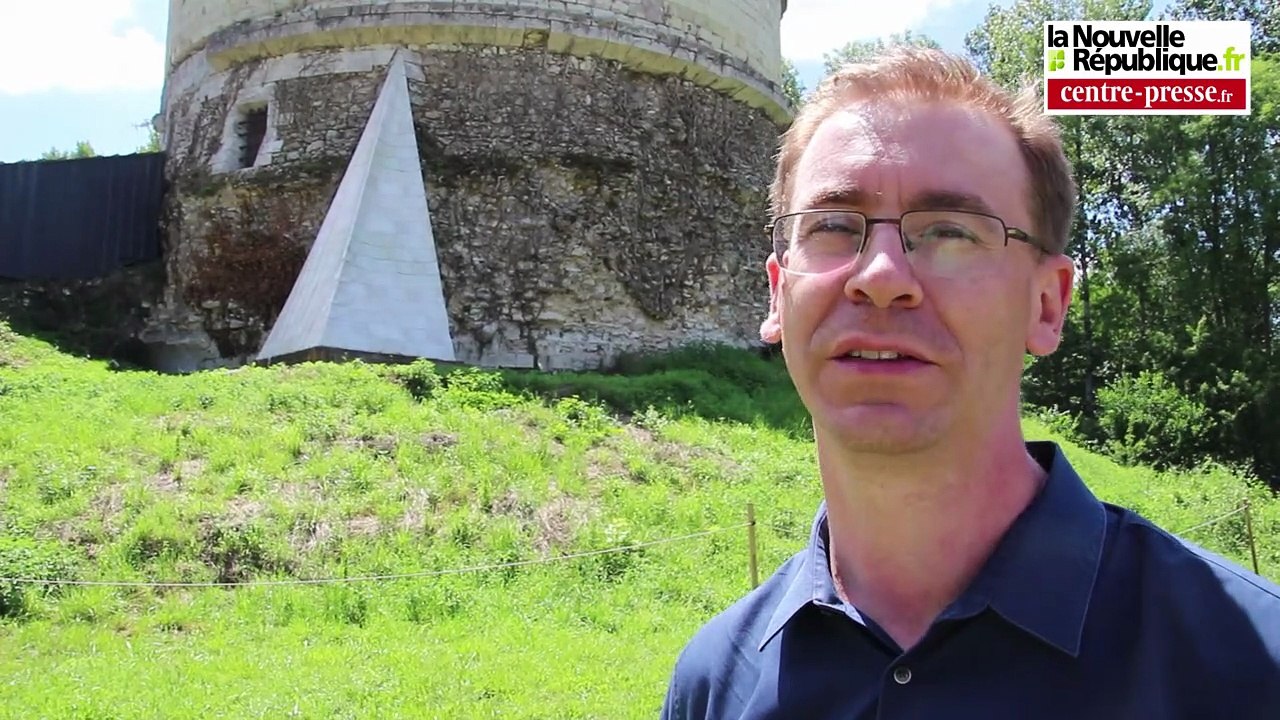 VIDEO. Monthoiron : des canons à l'assaut de la Tour-forteresse