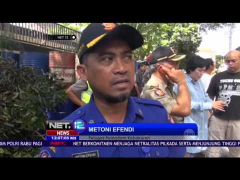 Kebakaran Pabrik Plastik Meluas, 3 Rumah Ikut Terbakar - NET12