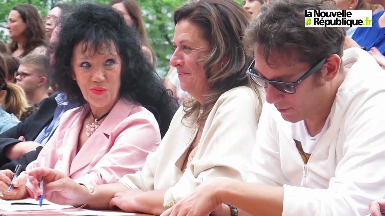 VIDEO. Tours : Les talents locaux se dévoilent au Bal des pompiers