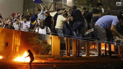 Voto do Congresso gera protestos e incêndios no Paraguai