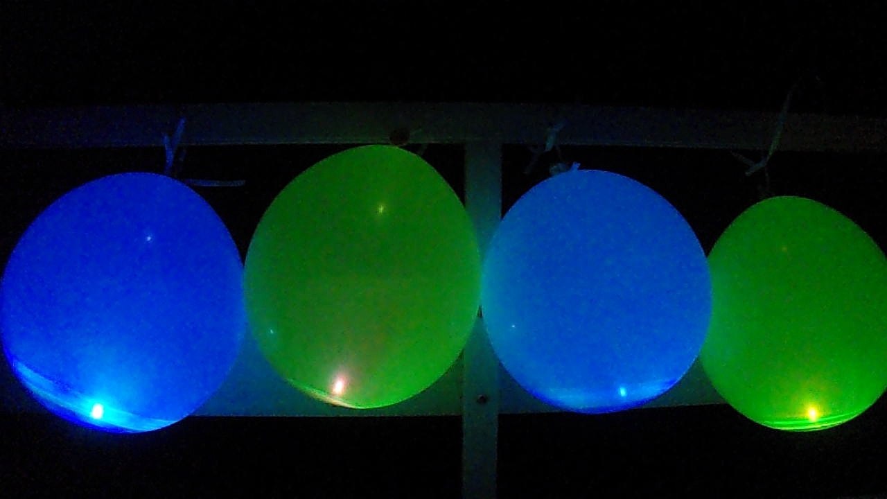Commandez vos Ballons Led Clignotant avec ce lien Amazon livraison possible en 1 jour Cliquer sur http://amzn.to/2ussTN4