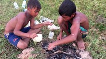 Amazing Boys Catch Fish n Water Snake - Catch Water Snake Using Cast Net - How To Catch Fi